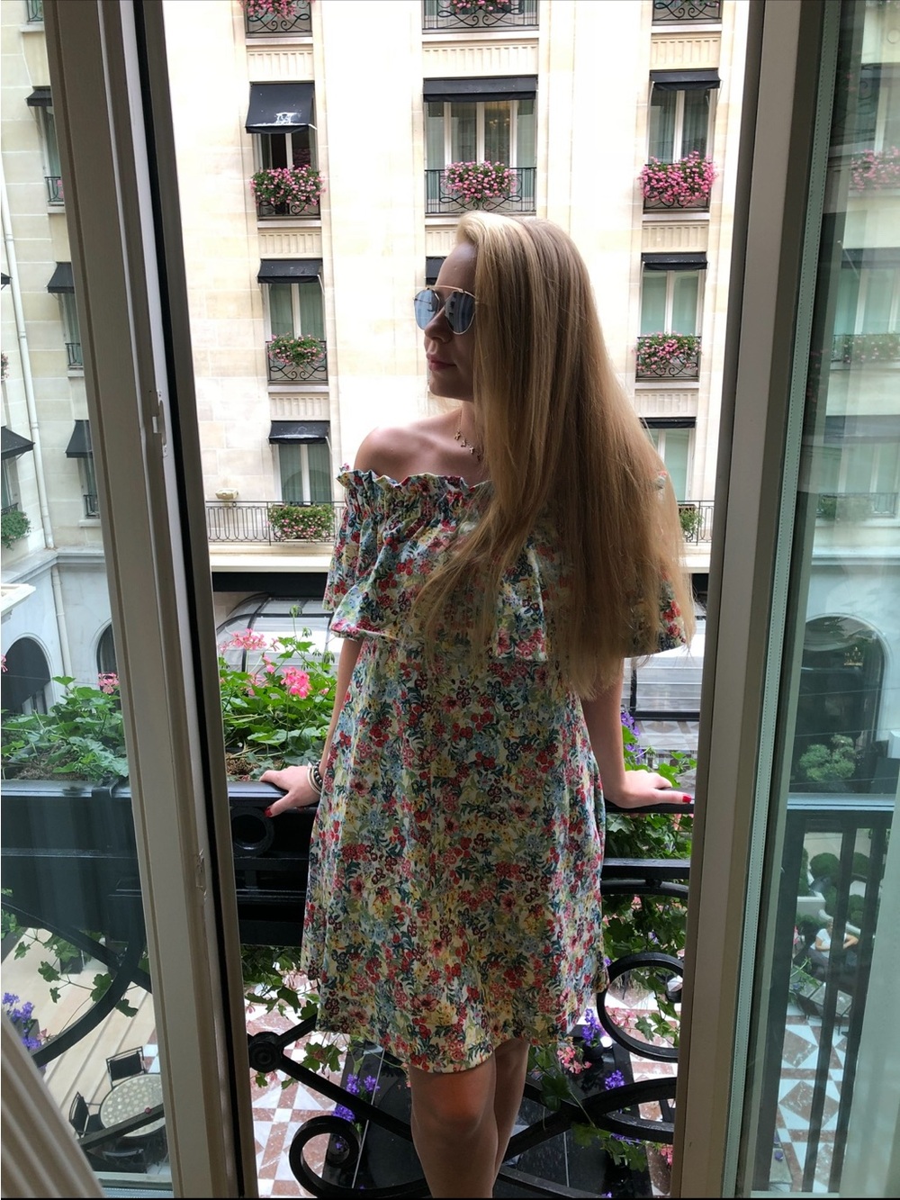 H&M Floral Off-Shoulder Mini Dress - White with Multicolor Floral Print